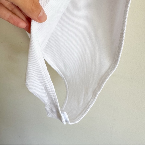 Zara White Ruffled Bodysuit Size Small - Picture 5 of 9